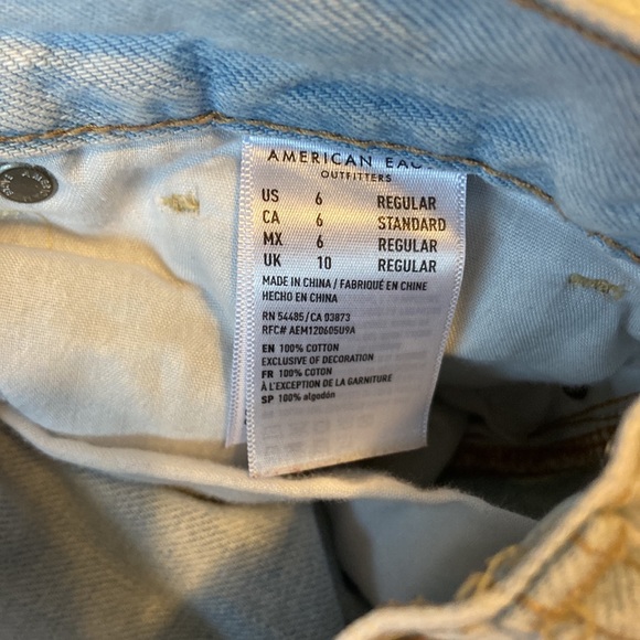 American Eagle Mom Jeans - Picture 3 of 5
